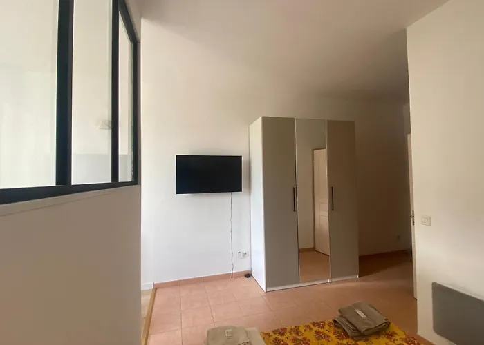 Joli En Centre-ville Corte (Corsica)
